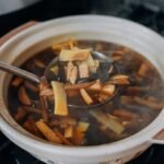 VEG HOT AND SOUR SOUP (S/M/L)