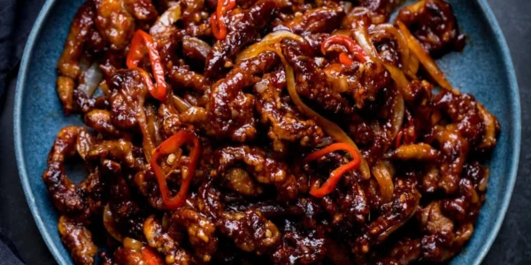 Crispy-Chilli-Beef-Nickys-Kitchen-Sanctuary-1693917385